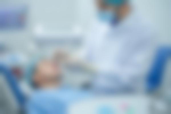 深圳牙齿美白哪家靠谱？看完这篇就知道如何选择正规医院！