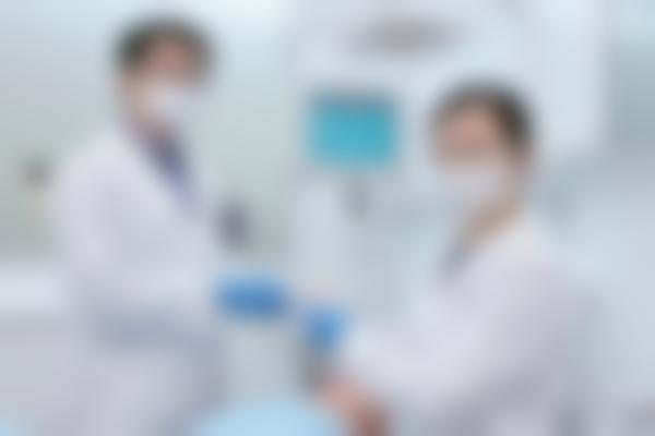南京固德口腔医院于俊医生：10年经验种植牙，数字化技术种牙