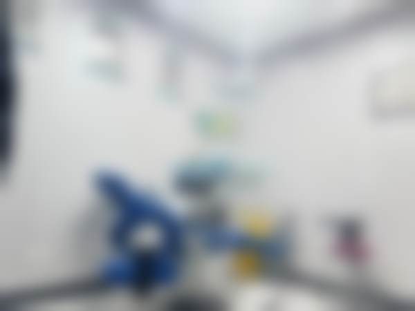 江苏昆山雅宝口腔门诊部医生团队